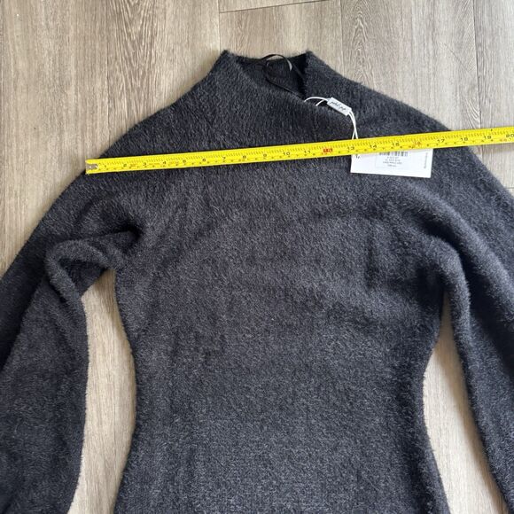 Petal & Pup Soft Daril Dress Black Sz 6 Gorgeous bell Sleeves Stretch NWT - Picture 7 of 13